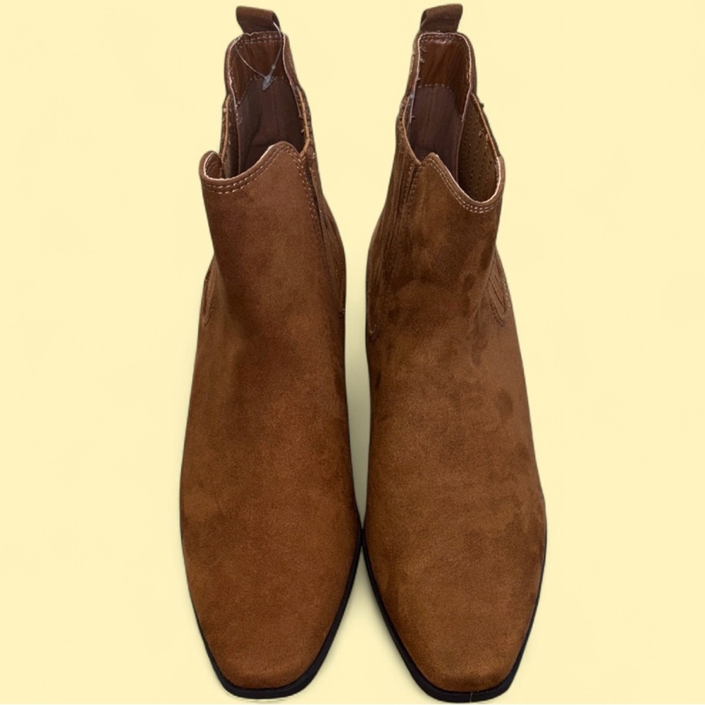 a.n.a womens Tan Suede ankle Boots size 9